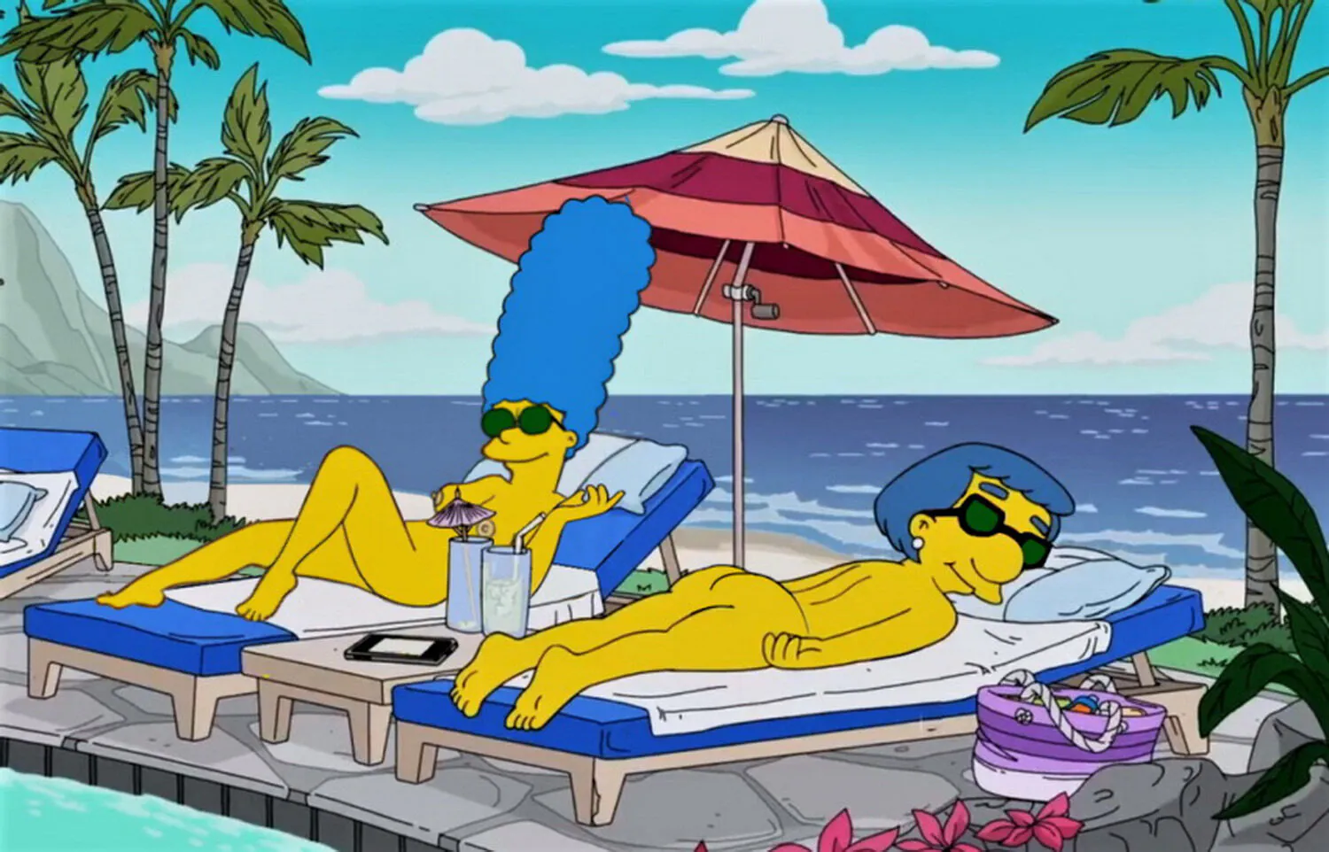 Luann Van Houten and Marge Simpson Tits Nipples Nude