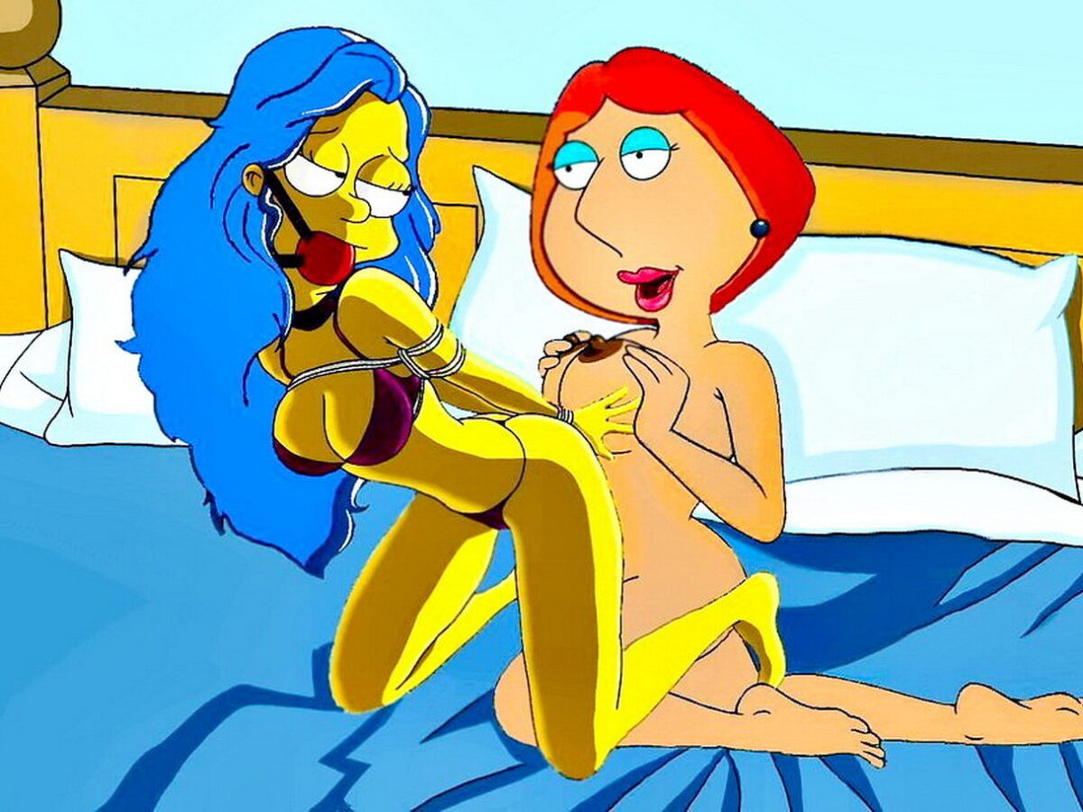 Marge Simpson and Lois Griffin Yuri Femdom < Your Cartoon Porn