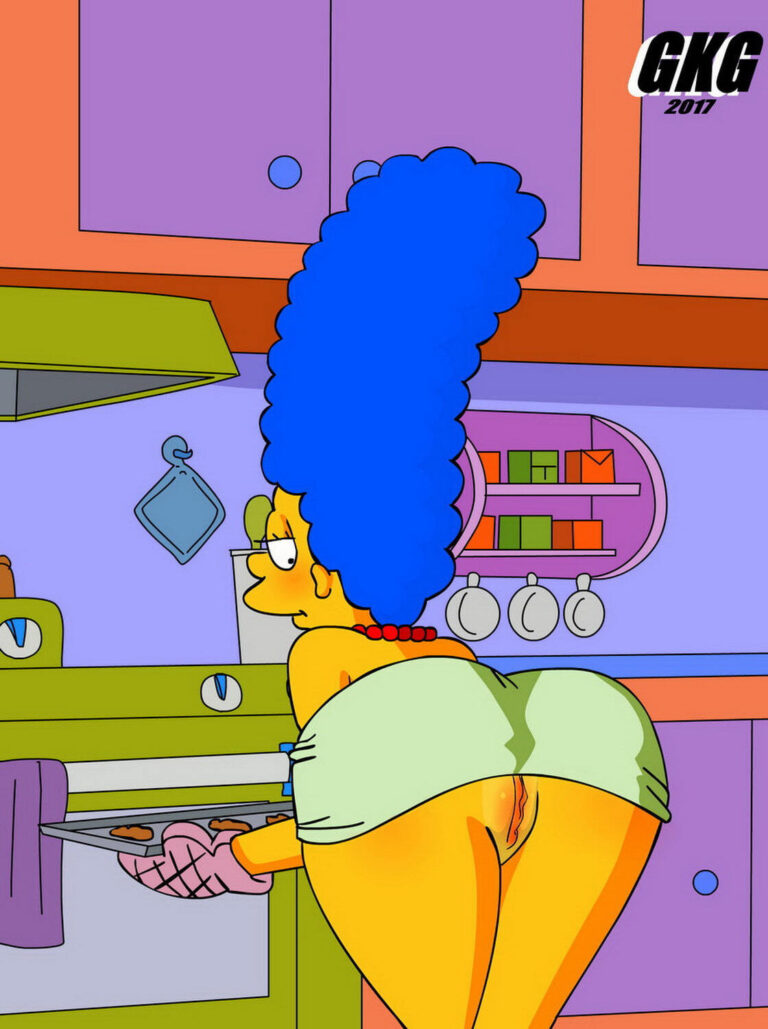 Marge Simpson Mature