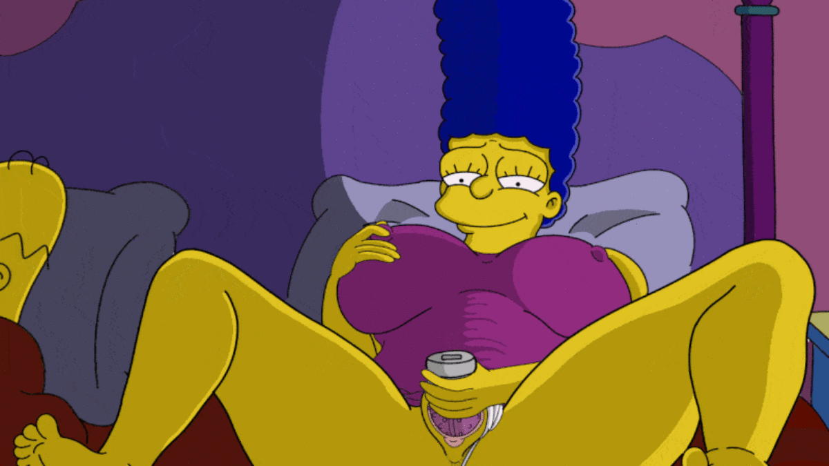 Marge nude y provocativa en una colección única de gifs