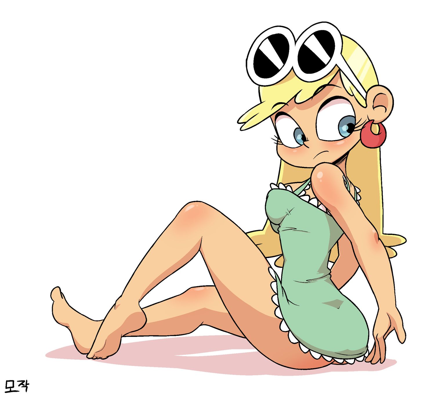 Leni Loud Feet